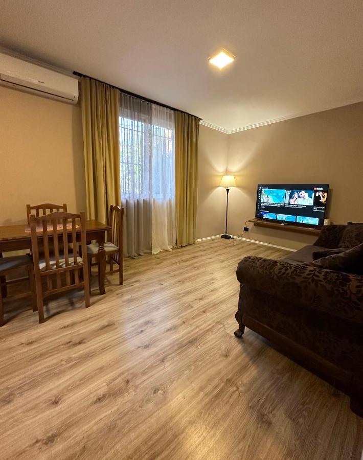 Bejart Apartment 5 Тирана Екстер'єр фото