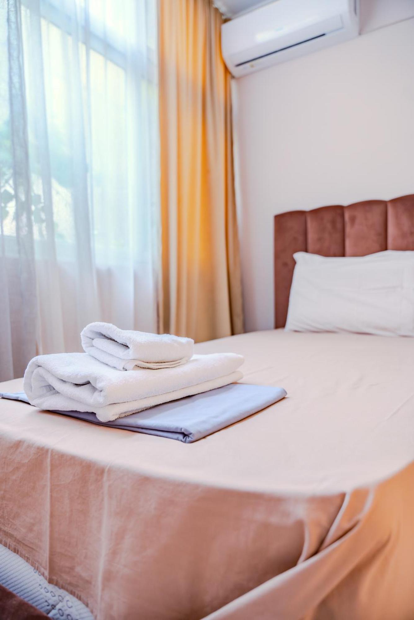 Bejart Apartment 5 Тирана Екстер'єр фото