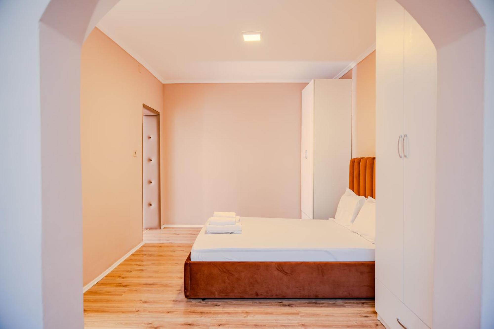 Bejart Apartment 5 Тирана Екстер'єр фото